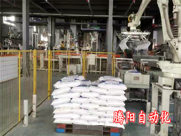 飼料碼垛機(jī)器人